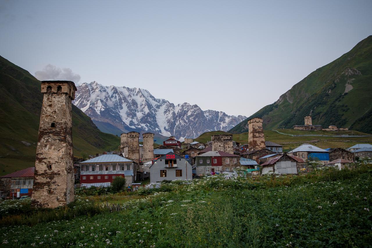 Mshvidoba Hotel Ушгули Екстериор снимка